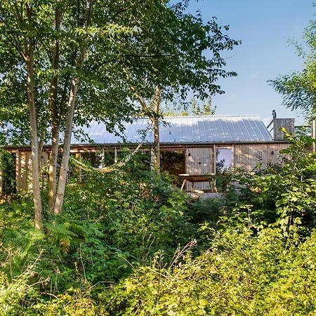 Stunning In With 3 Bedrooms And Wifi